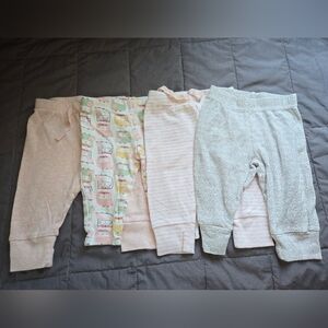 Bundle Baby Gap Baby Girl  Pants in Pastel Colors Size 3to6 Months